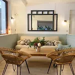 Boutique Lumaa Marinero Hotel 2*